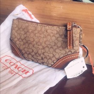 Coach coin purse, with key ring